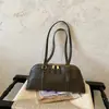 Bolso Nuevo de Mujer Otoño 2026 Alta Apariencia Bolso de Mano Versátil para Viajes de Negocios Capacidad Media Cremallera Bolso de Hombro Único Cruzado
