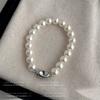 Pulseira de Pérolas de Vidro com Fivela de Lingote de Alta Qualidade, Luxo Acessível, Temperamento Fashionável de Nicho, Presente para Melhor Amiga, Pulseira de Alta Qualidade