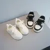 Otoño 2026 Nuevos Zapatos Deportivos Tendencia para Niños Zapatos Casuales Ligeros Estilo Coreano Moda Versátil Tenis para Niñas Venta al por Mayor