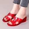 Sandalias de plástico de gelatina de cristal con tacón de cuña, chanclas de verano para mujer de tacón alto para exteriores, tacón medio, modernas, antideslizantes, chanclas de tacón grueso