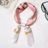 Pañuelo Cuadrado Fresco y Elegante para Mujer 70cm Pañuelo Pequeño de Seda Pañuelo Blanco Elegante Verano Primavera y Otoño Versátil Nuevo 2022 Pañuelo