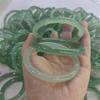 Pulseira Dai da Montanha Distante com Óleo de Semente de Gelo Vivo Calcedônia Ciano Pulseira Sino de Ágata Cor Esmeralda Verde Pulseira de Jade Listrada Redonda para Menina