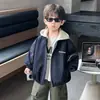 Chaqueta Cortavientos para Niños Chaqueta con Capucha Infantil Otoño 2026 Nuevo Estilo Bebé Guapo Ropa de Primavera y Otoño Cortavientos de Moda