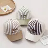 Gorra de béisbol de malla casual coreana y japonesa para niños, nuevo sombrero de sol de verano para niñas, gorra a rayas con letra TAKE para niños, transfronterizo