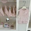 Leenbaby¡Qué lindo! Conjunto de punto para niña Original Otoño 2026 con Chaleco y Pantalones con Adorno de Encaje KT