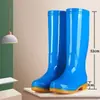 Botas de goma de caña alta con forro de polar, botas de lluvia impermeables, cubrezapatos de goma, botas de agua para mujer, adultos, uso en cocina, cálidas, invierno