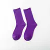 Calcetines para mujer otoño e invierno explosiones algodón apilado calcetines japoneses dos rayas retro tubo largo moda calcetines para mujer estilo académico calcetines al por mayor