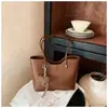 Bolsa tote de alta qualidade, estilo retrô, para mulheres, nova coleção outono/inverno 2026, grande capacidade, bolsa de ombro fashion, versátil para o dia a dia