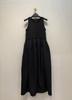 Vestido Negro Corto de Verano y Primavera Nuevo Japonés Elegante Casual a la Moda Estilo Perezoso Vacaciones Sin Mangas
