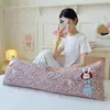 Linda almohada de dibujos animados hecha de terciopelo de leche de alta densidad, larga y especialmente diseñada para que las niñas duerman con ella, extraíble y lavable, adecuada para dormir de lado y abrazar las piernas