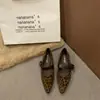 Zapatos de salón nuevos de estilo coreano 2026, versátiles, de punta fina, poco profundos, para mujer, nuevos zapatos Mary Jane de tacón bajo con una sola correa