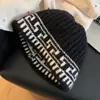 Gorro de Pescador Tejido Jacquard Vintage para Mujer, Otoño/Invierno 2026, Versátil, Circunferencia de Cabeza Grande, Adelgazante, Gorro de Lana Cálido