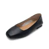 Sapatilhas de Couro Genuíno Tamanho Grande Sapatilhas Femininas Bico Quadrado Casuais Novas Sola Macia Versátil Boca Rasa Sapatos de Trabalho para Avós 34-43