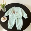 Conjunto de Sudadera de Dibujos Animados para Niños Primavera y Otoño 2026 Nuevo Estilo Ropa Deportiva de Otoño para Niños Elegante Conjunto de Dos Piezas para Niñas