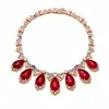 Pendientes y Collar de Gota de Agua con Incrustaciones de Diamantes de Resina Roja Estilo Palacio, Cadena para Clavícula de Lujo Ligero de Nicho de Alta Gama, Joyería de Cuello Retro para Mujer