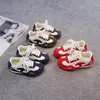 Tênis infantis da moda 2026 outono inicial nova cor em blocos leve cano baixo tênis de treino alemão para meninos e meninas tênis esportivos
