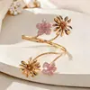 Pulseira de Braço com Flor de Esmalte Colorida Estilo Férias Transfronteiriças Europeia e Americana, Pulseira com Design Exclusivo, Joia de Alta Qualidade para Mulheres