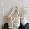 Nova Bolsa de Axila 2025 para Mulheres, Grande Capacidade, Almofada Macia Preenchida com Algodão, Bolsa de Roupas de Algodão, Bolsa Tote Versátil de Ombro e Mão