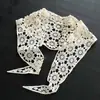 Bufanda Triangular Grande de Encaje Floral para Mujer, Estilo Dulce Calado en Capas, Bufanda, Bufanda de Seda, Bufanda Falda Suave Elegante de Alta Gama