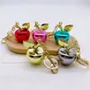 Accesorios pequeños de bricolaje transfronterizos, colgante de llavero de manzana galvanizado, colgante exquisito para mujer, llavero colgante pequeño al por mayor