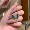 Atacado de fábrica fornecimento ao vivo material natural perigoso Pingente de jade borboleta verde Yang corrente de prata s925 cravejado pequeno fresco
