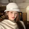 Chapéu de Lã Branco com Laço Estilo Hepburn para Mulheres, Chapéu Elegante para Outono e Inverno com Toque de Luxo, Chapéu Bucket
