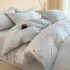 Juego de cuatro piezas estilo vintage de algodón cepillado Clase A, sábana y funda de edredón de algodón grueso para otoño, venta al por mayor de ropa de cama Nantong