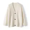 Cardigan Suelto de Siete Pines Cepillado Manga Larga Nuevo Top Cuello Estilo Perezoso Grueso Cardigan de Cachemira para Mujer en Blanco