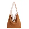 Bolso Tote de Felpa con Empalme Estilo Occidental para Viajes Diarios de Mujeres 2025 Invierno Nueva Moda Doble Cara Portátil al Hombro/Axila