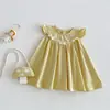 Bolsa Transversal Grátis de Cogumelo 2026 Novo Verão Bebê Estilo Coreano Vestido de Cor Sólida Vestido Fofo com Mangas Volumosas Infantil Tendência
