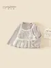Camiseta de Manga Longa de Outono para Meninas 2026 Novo Estilo Coreano Bordada Falsa Duas Peças Top Casual de Outono para Bebês Meninas 3