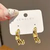 Brincos de nicho estilo coreano para cuidados com piercings, ear cuffs e tarraxas elegantes e sofisticados para mulheres, novos brincos requintados de 2026 que fazem o rosto parecer menor