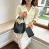 Bolso Cubo Tejido con Puntadas de Nuevo Estilo Transfronterizo para Mujer, Gran Capacidad, Hombro Único, Bandolera, Bolso de Mano de Alta Gama, Moda, Bolso Calabaza