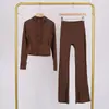Conjunto Lulu Df de Jaqueta Curta com Capuz e Calça Flare, Roupa de Fitness Yoga Elástica Respirável Justa com Capuz