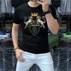 Camiseta Verão 2023 Nova Moda com Design de Leão em Strass, Top Masculino de Manga Curta com Gola Careca, Marca Trendy Ins