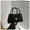 Casual Desplazamiento Personalidad Herrajes Estrella 2025 Color Sólido Primavera Nuevo Coreano Retro Bandolera Hombro Pequeño Cuadrado Bolso de Mujer