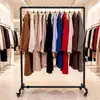 Arara de exposição de roupas com rodas arara de roupas móvel gantry de tubo de água cabide de roupas para loja de lavagem a seco sala de transmissão ao vivo de piso para roupas femininas