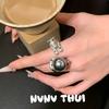 Joyas: Anillo Vintage de Leopardo con Piedras Preciosas y Perla de Tahití, Conjunto de Collar de Perla de Concha de Leopardo con Diseño Abierto