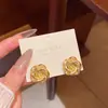 Brincos Metálicos Florais Populares Estilo Cool Europeu e Americano para Mulheres Estilo Hong Kong Retro Ins Tendência Brincos de Camélia