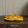 Nuevas Chanclas Casuales de Estilo Nicho para Vacaciones para Mujer, Nuevo Modelo de Verano 2026, Cómodas Sandalias Planas de Dedo para Playa y Uso al Aire Libre