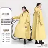 Capa de Chuva Longa Feminina para Chuva Forte, Adequada para Patinetes Elétricos, Novo Modelo Adulto, Design Integrado para Separação de Pessoa e Veículo