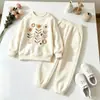 Nuevo Conjunto de Otoño Temprano para Niñas Sudadera Linda y Elegante Pantalones Largos Versátil Casual para Salir Ropa de Bebé de Dos Piezas