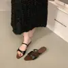 Primer Encuentro con las Sandalias Slip-On de Tacón Cuña Rojo y Punta Fina para Mujer, Adecuadas para Uso en Exteriores, Sandalias Pequeñas de Estilo Francés Verano 2026, Negras con Punta Abierta