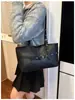 Bolsa Tote Retro de Grande Capacidade para Mulheres 2025 Outono e Inverno Novo Estilo Couro com Óleo de Cera Bolsas de Ombro/Sobrancelha de Alta Qualidade para o Dia a Dia Bolsa de Mão