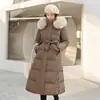 [En stock] Nuevo abrigo de algodón acolchado de longitud media, ajustado y adelgazante para mujer, con cuello grande de pelo, de Corea del Sur Dongdaemun, para otoño e invierno