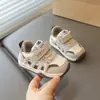 Sapatos para bebês meninos, sapatos esportivos funcionais, macios, com sola macia, respiráveis e antiderrapantes, novo modelo de outono para crianças de 1 a 5 anos