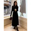 Conjunto coreano súper popular a juego, un conjunto completo que es genial, atrevido, tiene un aire de alta gama, se ve súper bien, único, hermoso, vestido de conjunto de punto