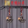 Colgante de Cadena para Teléfono de Caballo de Carrusel Tallado en Sándalo Pulsera Creativa Yiming Xianyuan Sándalo Morado Llavero de Caballo Dorado
