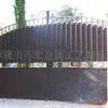 Puerta de protección de hierro forjado de estilo europeo para comercio exterior puerta de hierro metálica puerta metálica cerrada puerta corrediza de artesanía metálica
