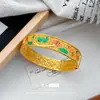 Pulsera de Filigrana Hueca con Loto en Estanque y Luz de Luna en Esmalte Dorado Arena Vietnamita Hebilla Antigua Pulsera de Loto Pulsera al por Mayor para Mujeres
